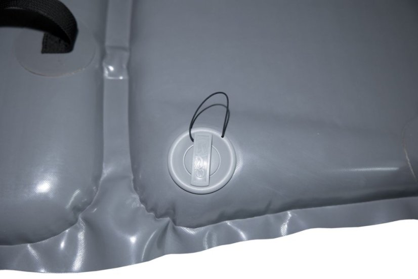 Dropstitch seat GUMOTEX