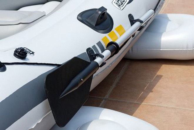 Člun AQUA MARINA Motion s motorem T-18